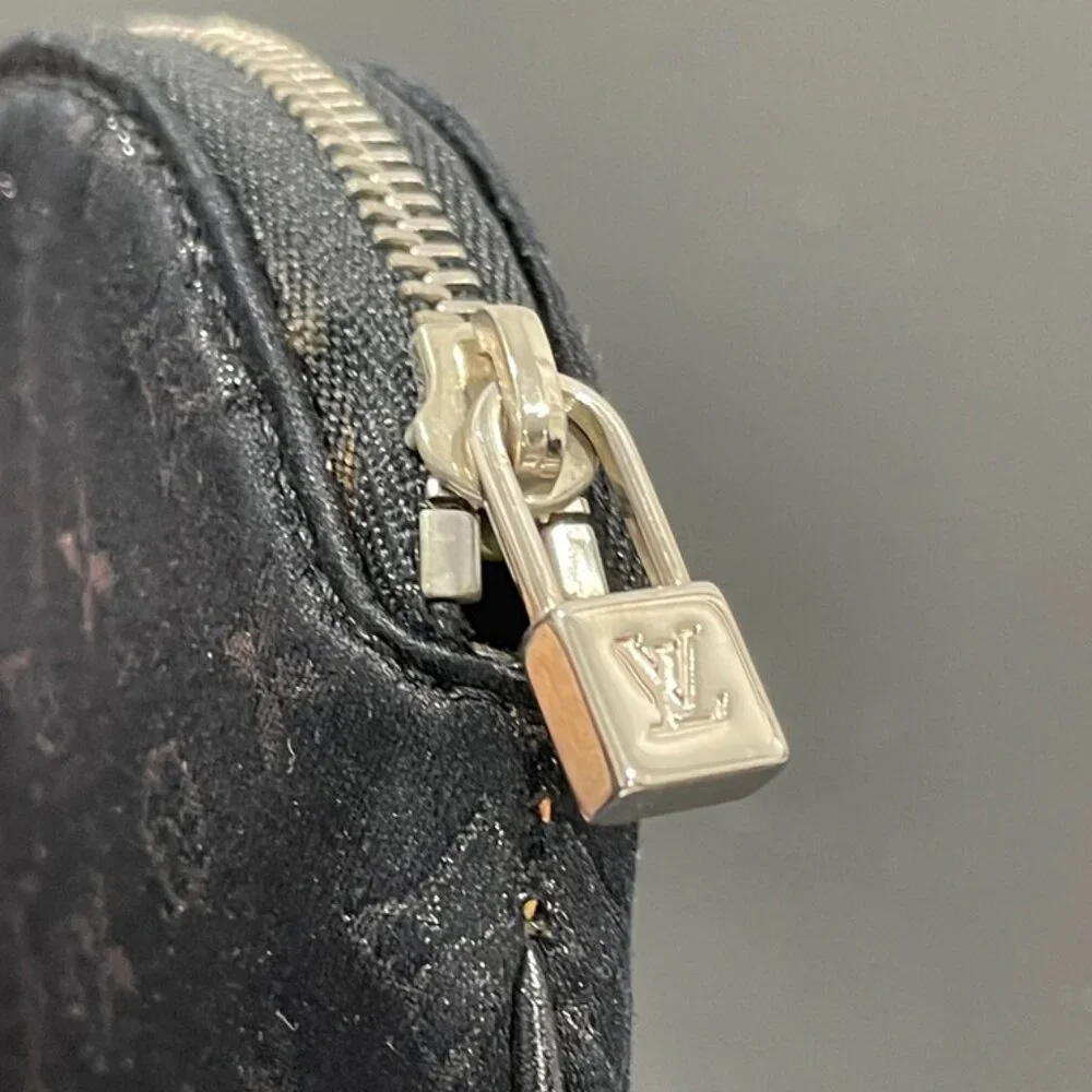Louis Vuitton Mini Monogram Conte De Fees Apple Monogram Coins Purse (116721)